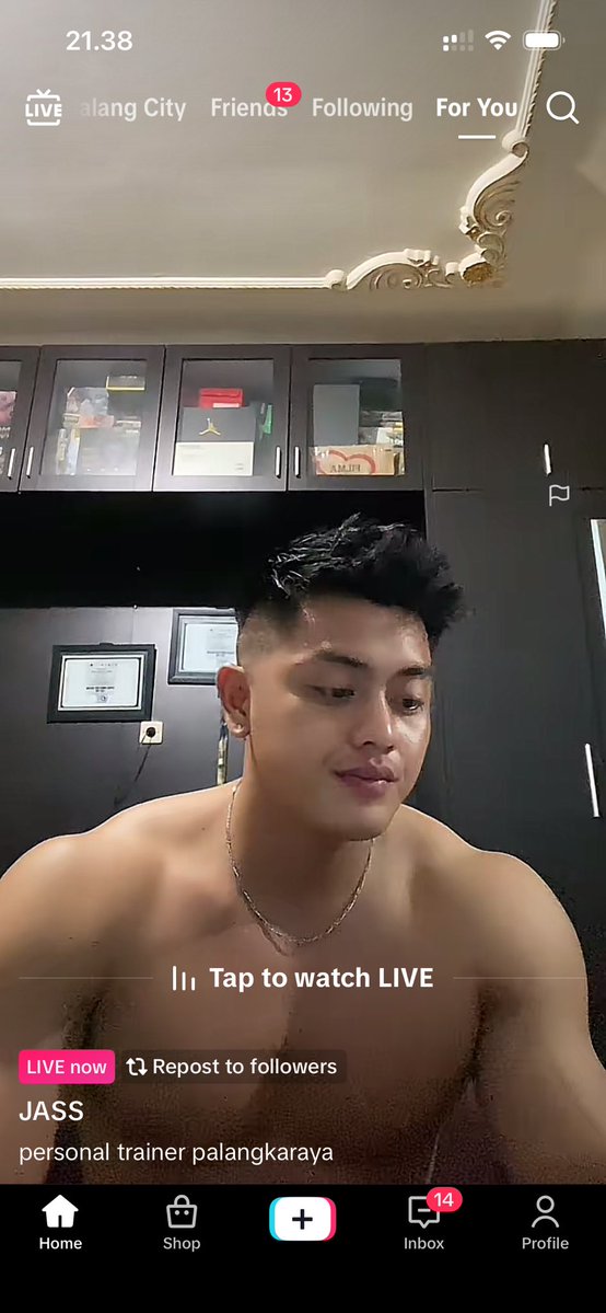 arsipbas's tweet photo. ini mah bukan gede tapi GEDE 🫠🫠 https://t.co/9GjyMoDltn