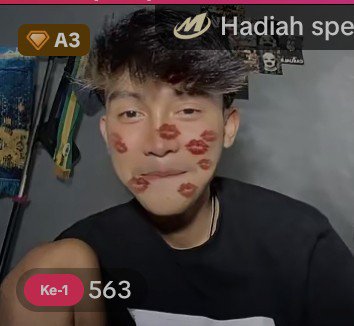 ywnjyhn's tweet photo. MENUL MENULL SEKALI DEDEKK MIONGGG 🥺🤏🏻🤏🏻🥺🥺🤏🏻🤏🏻 https://t.co/Hs6874qOQy
