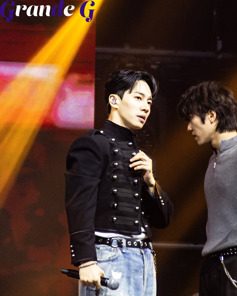 GrandeG74330's tweet photo. 260627 2026 MyK FESTA💚

#하이라이트 #HIGHLIGHT
#비스트 #BEAST
#하이라이트X비스트
#HIGHLIGHTXBEAST
#이기광 #LEEGIKWANG #李起光
@900_330 https://t.co/4R7OUBlqdu