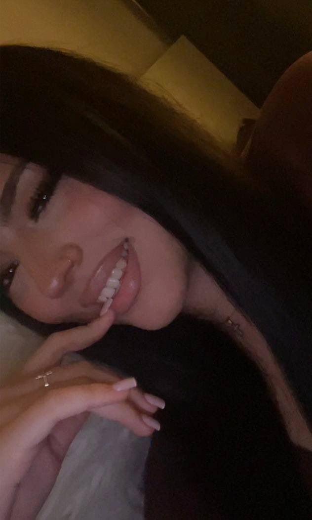 Emilycute08's tweet photo. If uu want to jrkkk off, lock your doors and look at the comments https://t.co/NOUf52ecnh