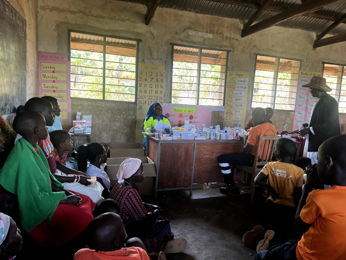 VMHospital24's tweet photo. Mission accomplished🥳: Our Community outreach team delivered free medical services to the people of Nabigobe in Bukomansimbi district as part of our quarterly mandate. To  everyone who managed to stop by, we hope we made your health journey a little easier ❤ #servicewithcharity https://t.co/YqwllejeeW
