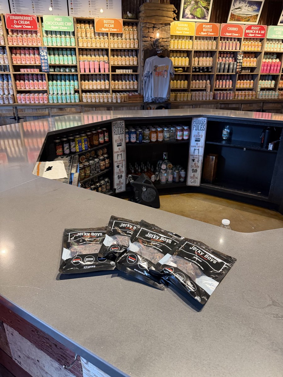 MatthewCobb8's tweet photo. Appreciate the heads up on where to find @Jerkyboys_jerky @DaleJr @SugarlandsShine came through with a W https://t.co/a7adofn77O