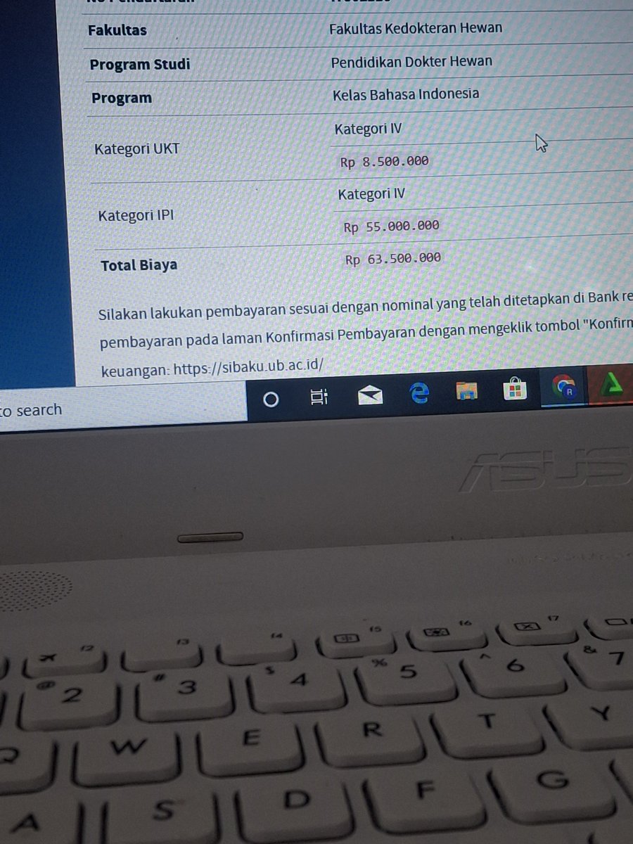 celphilr's tweet photo. ALHAMDULILLAH  RATA KIRII 🥹🫰
Tp aku sedih bcs my mom kayak keberatan waktu liat ukt nya, semoga maba fkh ini bisa lolos beasiswa unggulan ya Allah 🥹
In this economy maybe keuangan kami lagi diuji makaya my mom kayak pusing 😔
#ub #vetmedstud https://t.co/LAttMOFMMw