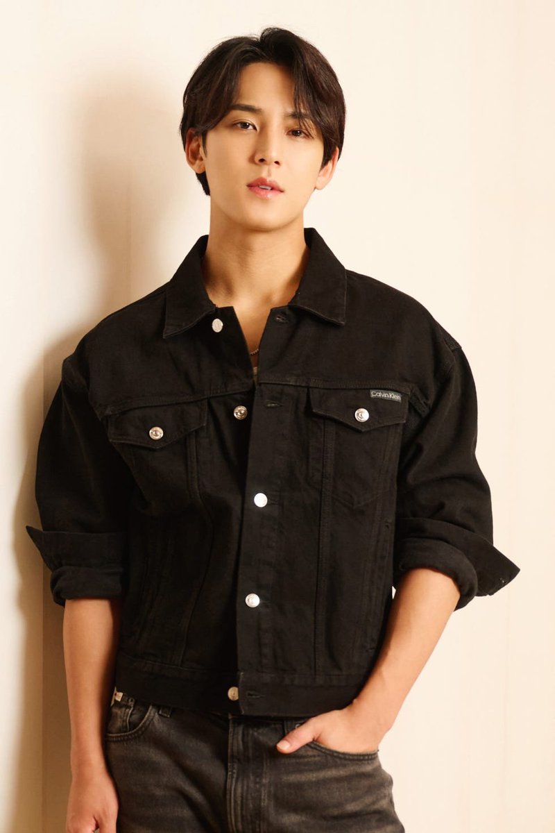 mingyuHQpics's tweet photo. 📸 mingyu for harper's bazaar japan x calvin klein https://t.co/AsPKWS8idJ