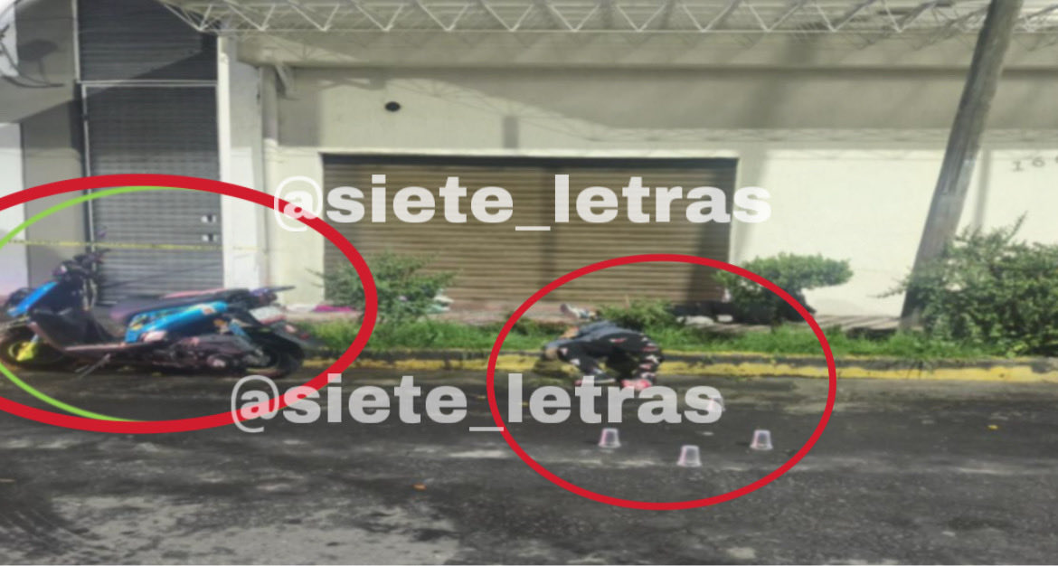 siete_letras's tweet photo. Acribillan a joven y a niño de 10 años de edad:

Brandon (18) y Diego (10) fueron asesinados a tiros en Calle 2, Agrícola Oriental, @IztacalcoAl.

Tenían problemas con sus vecinos, narcomenudistas que ya los habían amenazado.

@SSC_CDMX detuvo a Jesús y Carlos Carrizales. https://t.co/p8X7KTIQnb