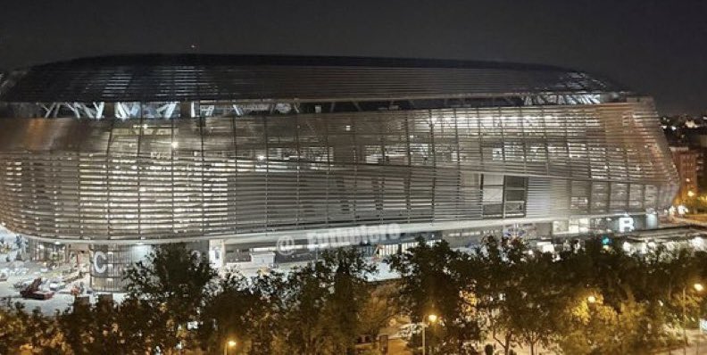 AlexPelayo_'s tweet photo. Estadio de Monterrey > Estadio Santiago Bernabéu. https://t.co/i1RROnL8sn