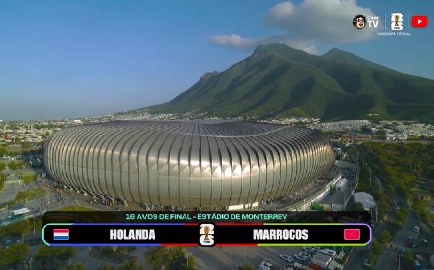 AlexPelayo_'s tweet photo. Estadio de Monterrey > Estadio Santiago Bernabéu. https://t.co/i1RROnL8sn