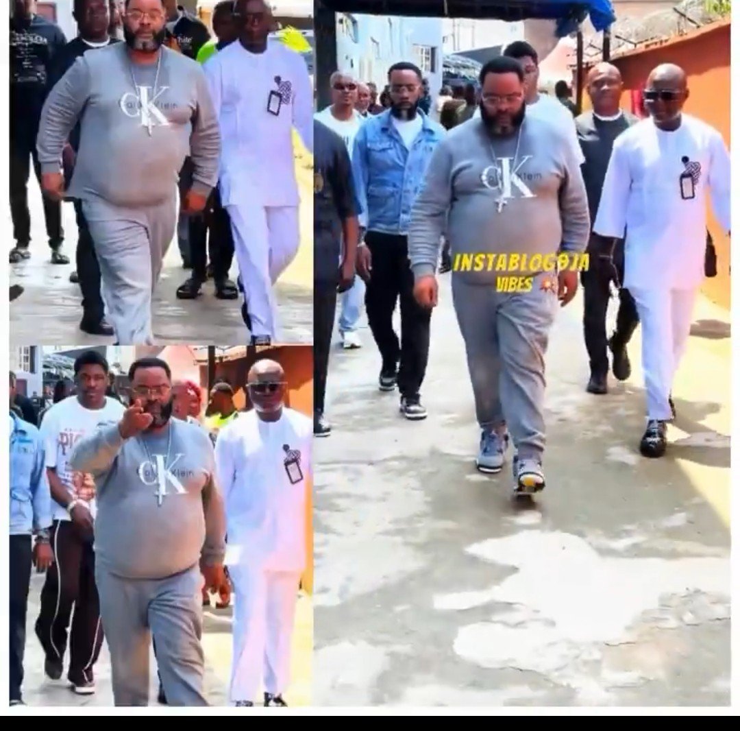 Emperorjay19's tweet photo. @instablog9ja Una no notice next of kin for him back 

Same beards 😅 https://t.co/0cQPL0Js0q