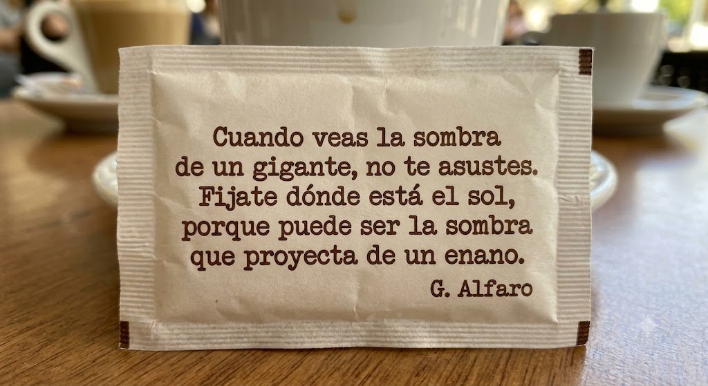 elmacrinegro's tweet photo. Que tipo chanta Alfaro! Cappa, Menotti, Bielsa, Alfaro todos Zurdos millonarios mentirosos que se hacen los filósofos. Si se ponen una fabrica de sobres de azúcar con frases boludas se llenan de guita https://t.co/ieTE1NJi5t