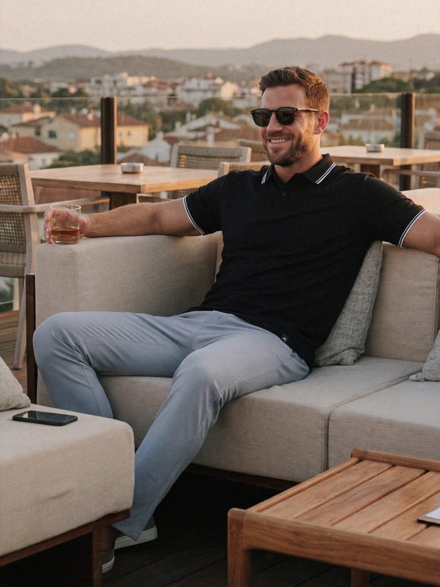 ADCLUBHOUSELA's tweet photo. The fewer decisions you have to make on vacation, the better. 🥃

The Heritage Polo and Precision Pant are ready for the flight, the check-in, and happy hour before you even unpack. https://t.co/ssqYmtA6Jv