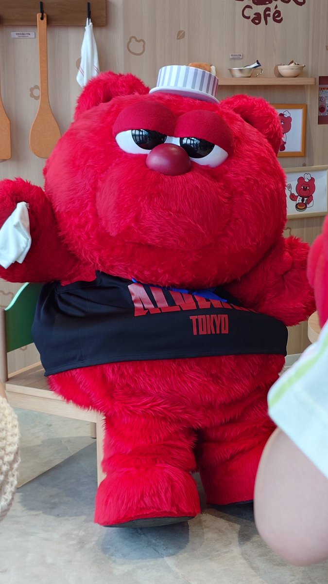 officialdake_'s tweet photo. #アンバサダールークツアー 行ってきた！
楽しかった！
ルーク可愛かった〜！
アリーナ席収納してあって凄かったのと、ビジョンの下は絶対ツアーじゃないと行けないと思い撮りまくった(笑)

練習場のサイドにあるゴールは出しっぱなしでいいんだとバスケ部だった身としては気になりました(笑) https://t.co/k8owNoC6Rp