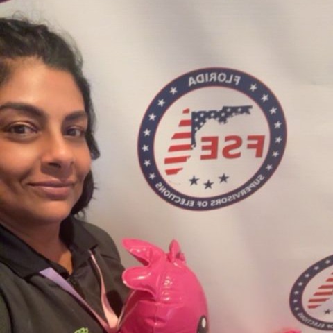 CyberSecurityFL's tweet photo. ☀️ The Cyber Florida team can be found across Florida this summer, leading cybersecurity exercises, delivering training, and sharing resources that help organizations strengthen their cyber resilience.

See us at an event? Stop by and say hello! 👋 https://t.co/FveIMumqGJ