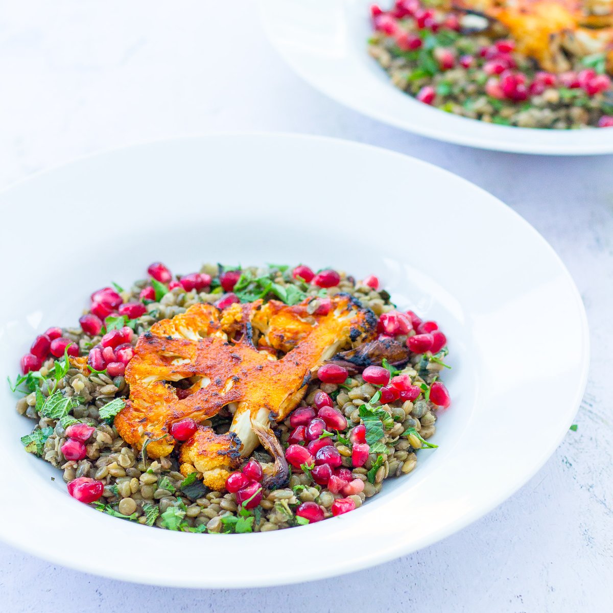 easypeasyfoodie's tweet photo. Naturally low calorie and vegan, these Harissa Spiced Cauliflower Steaks with Herby Lentils are packed full of flavour and ready in under 30 minutes.
GET THE RECIPE => https://t.co/oo6gZQuu7s
#easydinners #midweekmeals #easyentertaining https://t.co/WwRl6YGG8q
