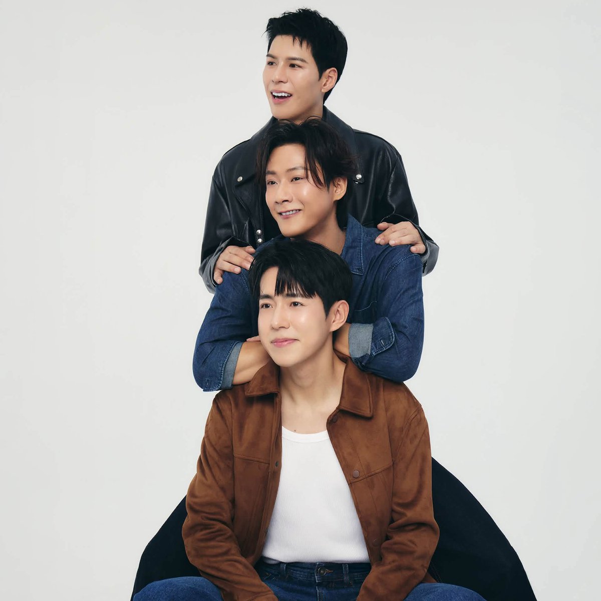 Umimcindy's tweet photo. 555555 We bare bears 
รักมากๆน้าา เจ้าแก๊งดอกรัก
🩵🩷💛 
#คัลแลน #พี่จอง #แดน https://t.co/3y9rOZDIhx