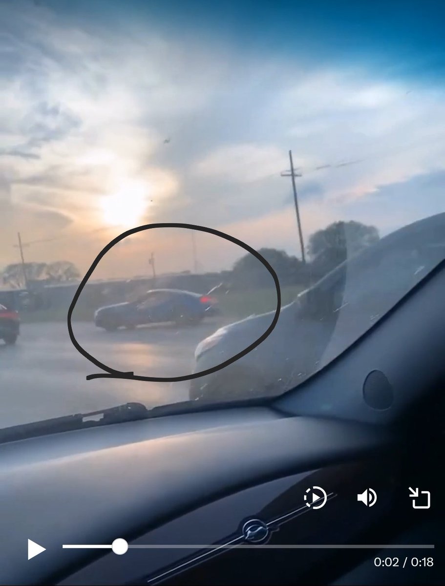 UrDailyDoughMan's tweet photo. @CensoredTube Bruh why TF is this Mustang sideways 
WTF IS HAPPENING HERE?! https://t.co/y2FCaKkcD7