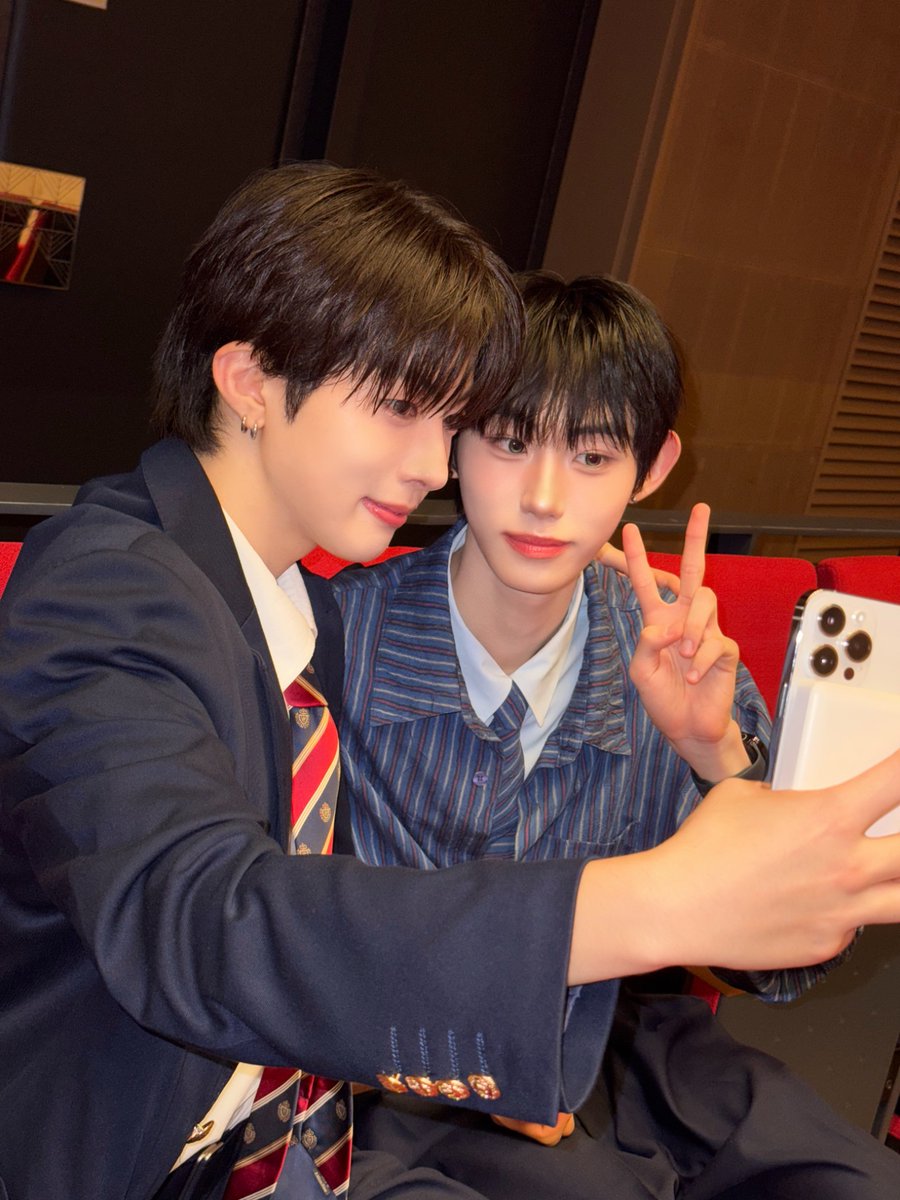 ADAP_offcl's tweet photo. 6월 댑댑 조각 🧩

#ADAP #에이댑 
#ALL_DREAMS_ARE_POSSIBLE https://t.co/oubTVHvouv
