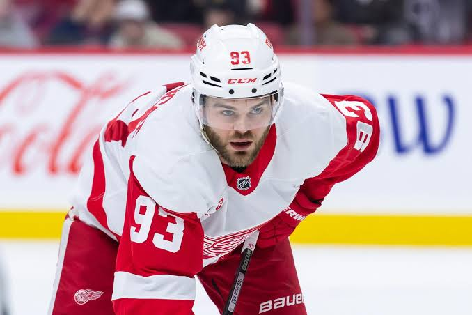 NJD_OnTheRush's tweet photo. 🚨 NEW for #DOTR 🚨
Let the fun begin? Rounding up the latest #NJDevils rumors and previewing free agency:
- Interest in Arvidsson
- Hischier extension could be real close
- Alex DeBrincat a trade target?
- And much, much more...
Link 🔗: https://t.co/TxVqO85BmU https://t.co/KkfRwIFSfP