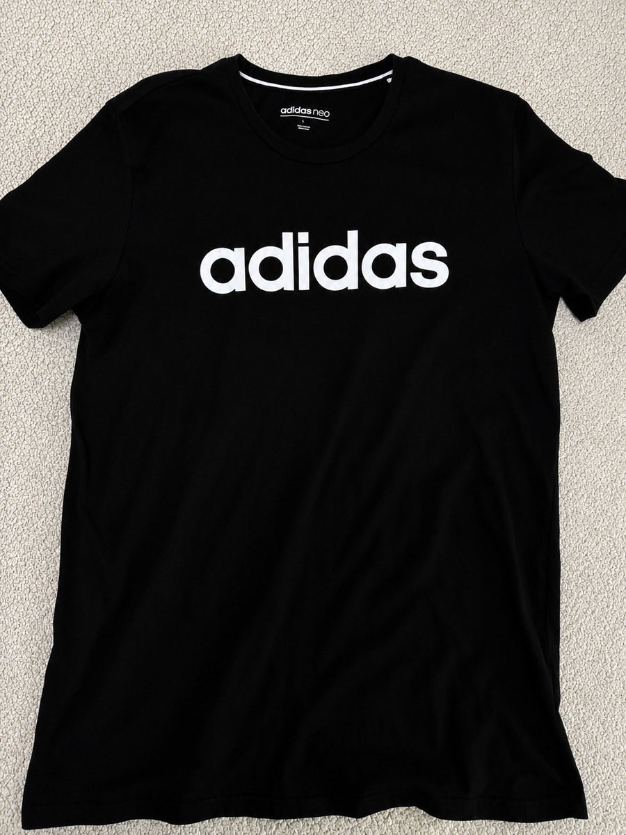 eww_PJ's tweet photo. ส่งต่อเสื้อ Adidas อก 42 ยาว 28 ของแท้💯ใส่น้อยมาก สภาพดี ผ้านุ่มสบาย สีดำ ไม่เฟด ปล่อยต่อ 430 บาท ค่าส่ง50 บาท #ส่งต่อเสื้อผ้ามือสอง #เสื้อadidas #adidasthailand #เสื้อผ้ามือสอง #ส่งต่อเสื้อผ้ามือ2 #โล๊ะตู้ #ส่งต่อnike #ส่งต่อcintage #ส่งต่อvghbkk #adidas #ส่งต่อเสื้อผ้า https://t.co/bf47N3foTy