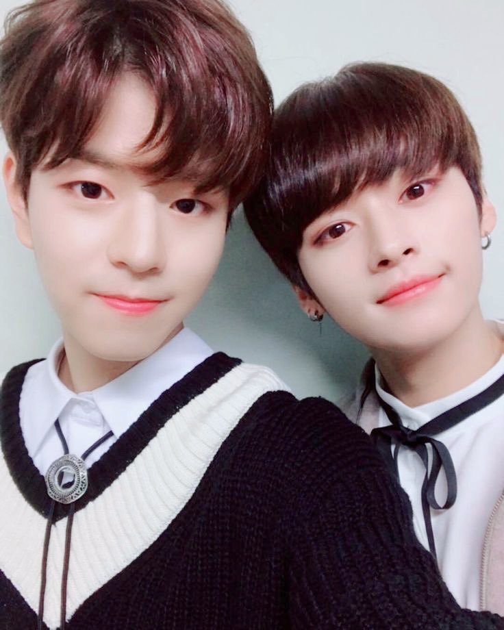 O00q22's tweet photo. #스테이트친소 #스테이_트친소
나랑승얘할싸람 ^꒱^
막막감♡ 
트친하장💕🫰🏻 https://t.co/eq8yIXjQG0