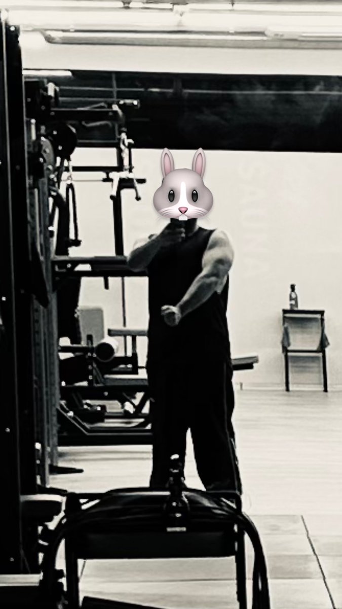 uni__biyou's tweet photo. 巨人の逆転負け腹立ちすぎて腕トレにぶつけてきた https://t.co/w6ml5YZ8ai