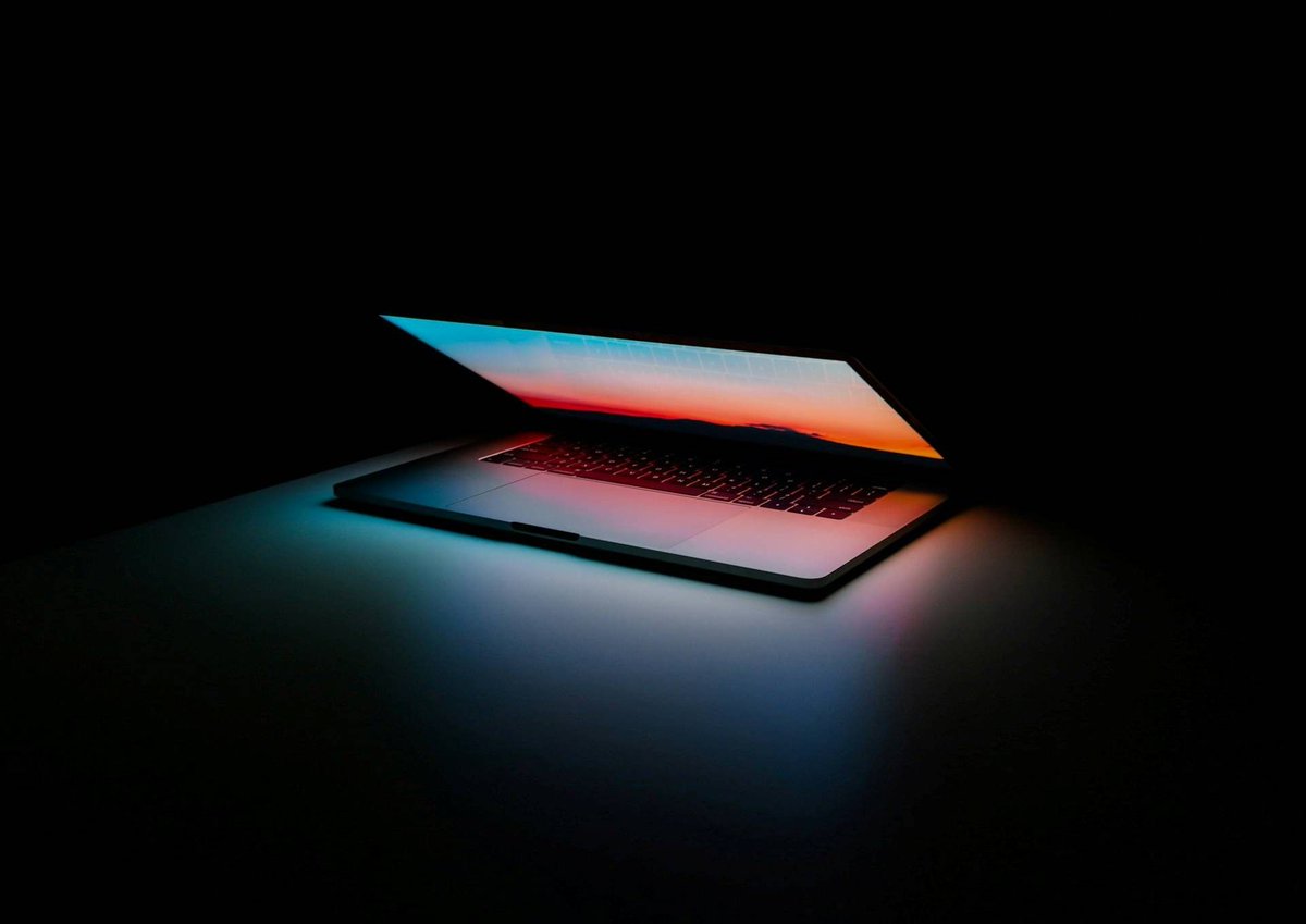 RoyColPod's tweet photo. Interested in flexible digital working? NHS England is inviting clinicians to complete a short survey ahead of the launch of NHS online in 2027. The survey closes 31 July.  

https://t.co/kPJIoJmpVm https://t.co/bh7kn0S4PL