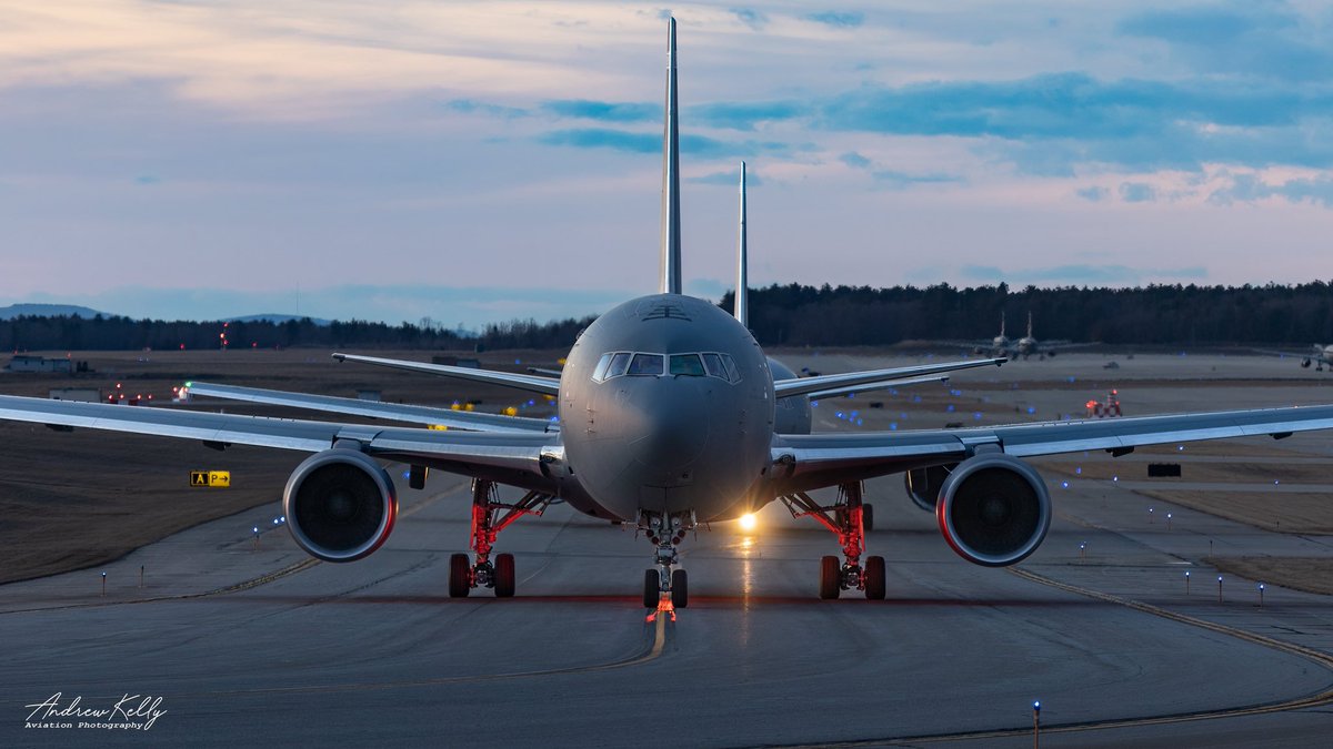 andrewkphotos's tweet photo. NHANG KC-46s in lower light. 

Some with the formation lights on. Nice to time the shutter with the beacon flash for some extra color. https://t.co/LtFHqiKSbs