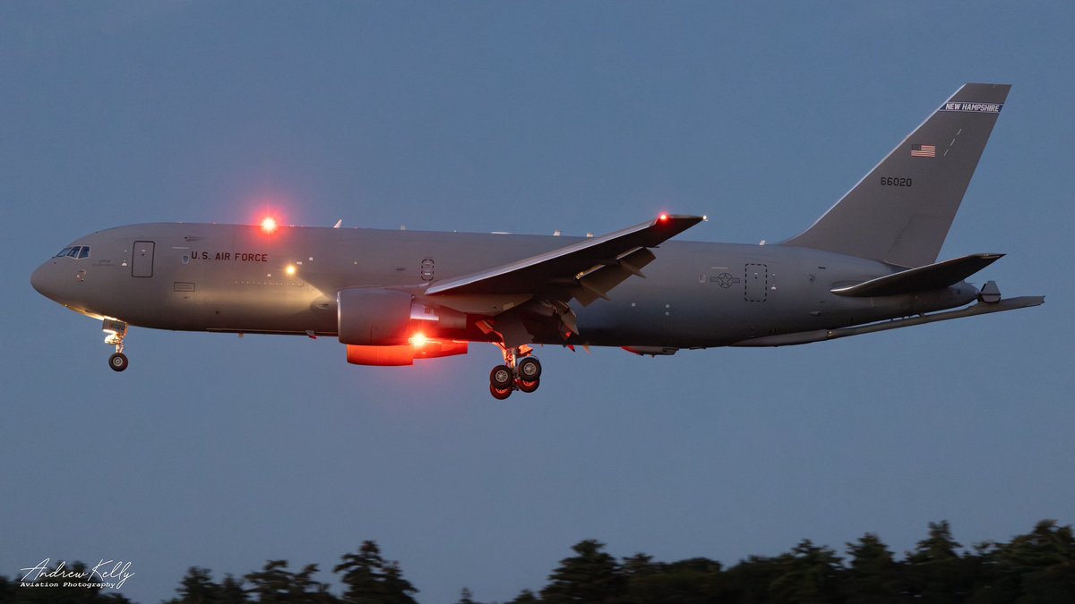 andrewkphotos's tweet photo. NHANG KC-46s in lower light. 

Some with the formation lights on. Nice to time the shutter with the beacon flash for some extra color. https://t.co/LtFHqiKSbs