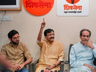 devnikunj10's tweet photo. मी एक आणि ही बापलेक...
एवढीच आमची पार्टी...

पेढे वाटा पेढे 🙌🤣🤣🤣🤣🤣 https://t.co/pI63cPvLJv