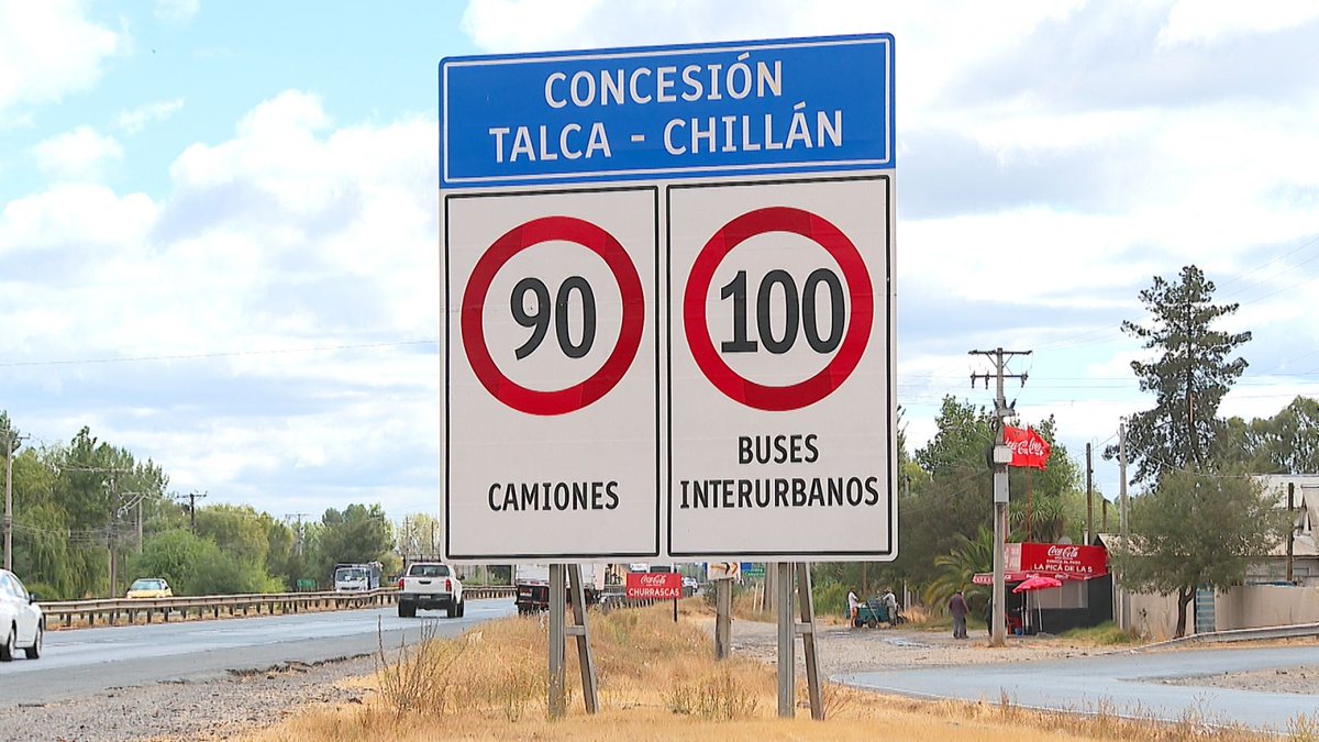 RedMaule's tweet photo. Ruta Talca-Chillán al borde de la venta tras millonarias multas impagas al MOP. https://t.co/Lnh3E6zn2c https://t.co/jNQHYkTim8