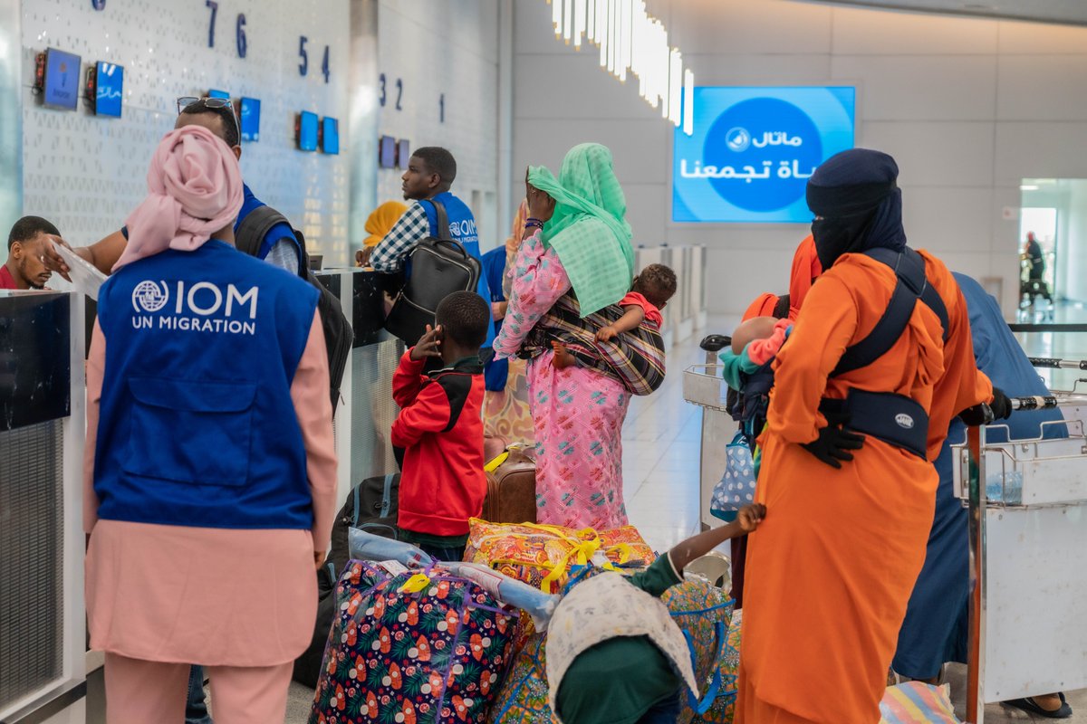OIMMauritanie's tweet photo. Un nouveau départ pour 180 migrants, dont 89 enfants et 91 adultes (45 femmes). 
Ce retour volontaire reflète notre engagement constant à offrir des solutions sûres, dignes et adaptées à celles et ceux souhaitant rentrer chez eux.
@EU_Partnerships @UEMauritanie https://t.co/XtrO87SZaM