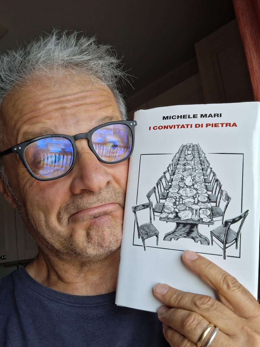 Zipporo's tweet photo. Incuriosito dalla lite tra autori sul pulmino dello Strega, ho letto il romanzo di Michele Mari.

Michele Mari 
I CONVITATI DI PIETRA 
Einaudi, pp. 159, € 17,50
(ISBN 978-88-06-27197-8)

#michelemari
#einaudi
#premiostrega
#premiostrega2026
#cinquinastrega
#MichelaMurgia https://t.co/4ewfofTtvx