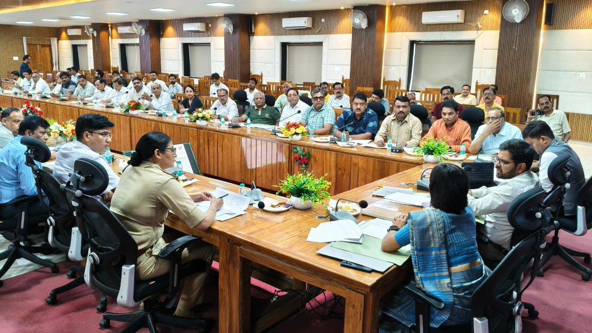 DM Jhansi tweet media