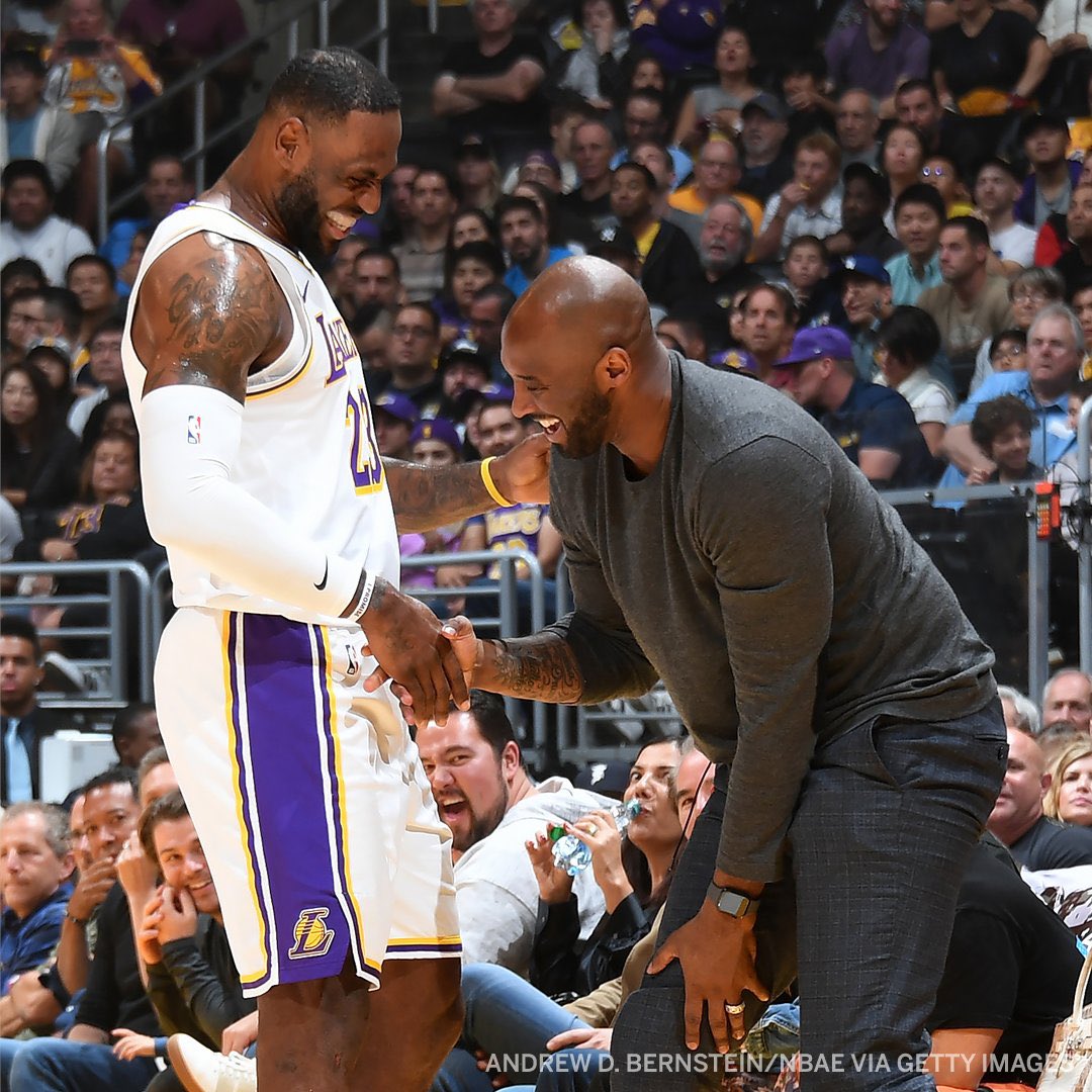 SpeakContext's tweet photo. The most annoying fanbase are the Kobe fans who portray being a “real Laker fan” and do nothing but hate on 23 DAILY because they’re insecure even after all he’s done for LAL.. Bean respected Bron why can’t you? 

But to the 24 fans who respect LAL &amp; Bron, salute to yall https://t.co/9kmgeQN1ay