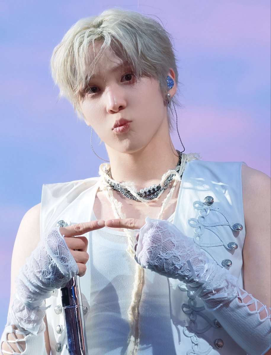 yhsmjoynwhr's tweet photo. this photo smells like baby powder and marshmallow https://t.co/nmEobvkv5z