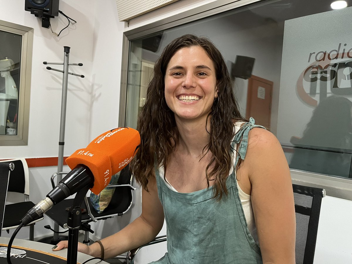 Radioesport914's tweet photo. Arranca #BasketEsport con @abelaguado_ 

Esta tarde con la entrevista con @MontseBrotons16 

🎧91.4FM y https://t.co/ktS2NTaPxI https://t.co/lrh6t2awot
