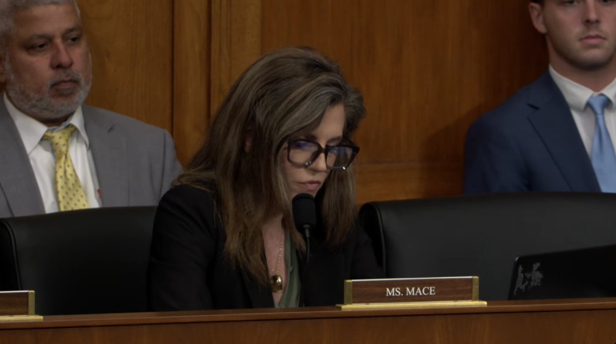RobertSkvarla's tweet photo. Rep. Mace is asking Dr. Ginexi about Anthony Fauci and vaccines causing "turbo-cancers." https://t.co/MfJ5udk5Hl