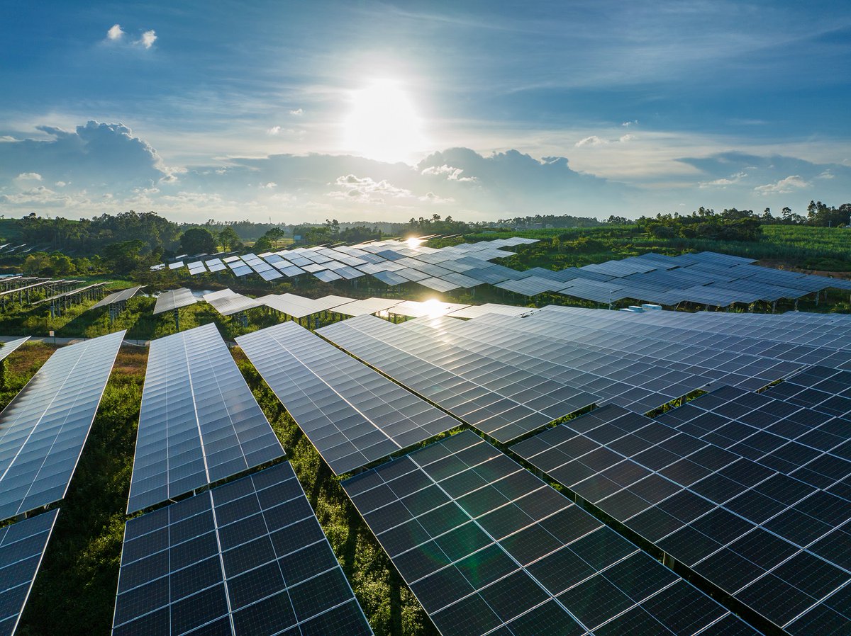 EcoPlum's tweet photo. Silv reports on #solar #energy generation surpassing coal for the first time to power electricity. Check out the EcoPlum blog: #energy #renewable 

https://t.co/cKiisACZBu https://t.co/a5amb5gltH