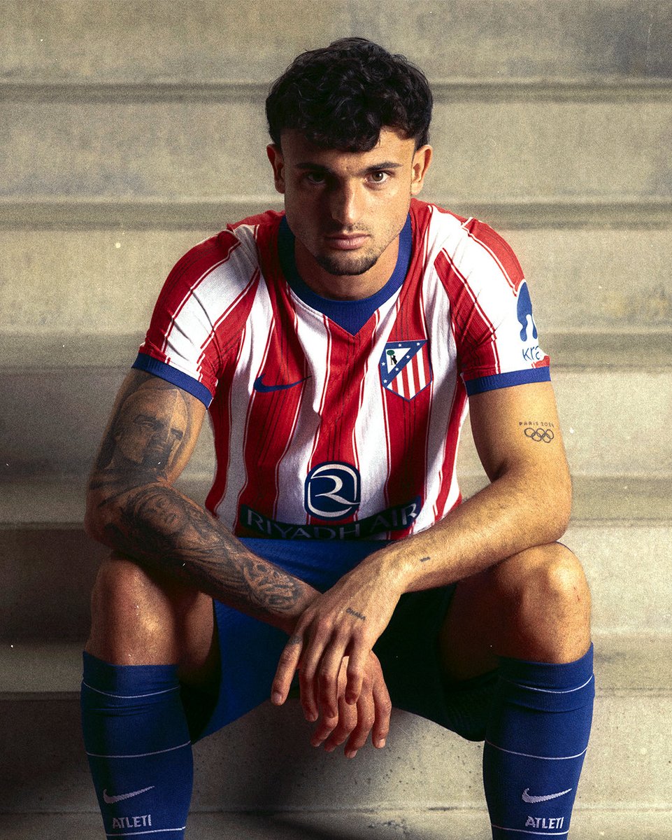 lidiaherranz_'s tweet photo. 🎨📸 Dirección de arte y edición de foto para el lanzamiento de la Home Kit 26/27 del @Atleti https://t.co/x1XYDFTDAF