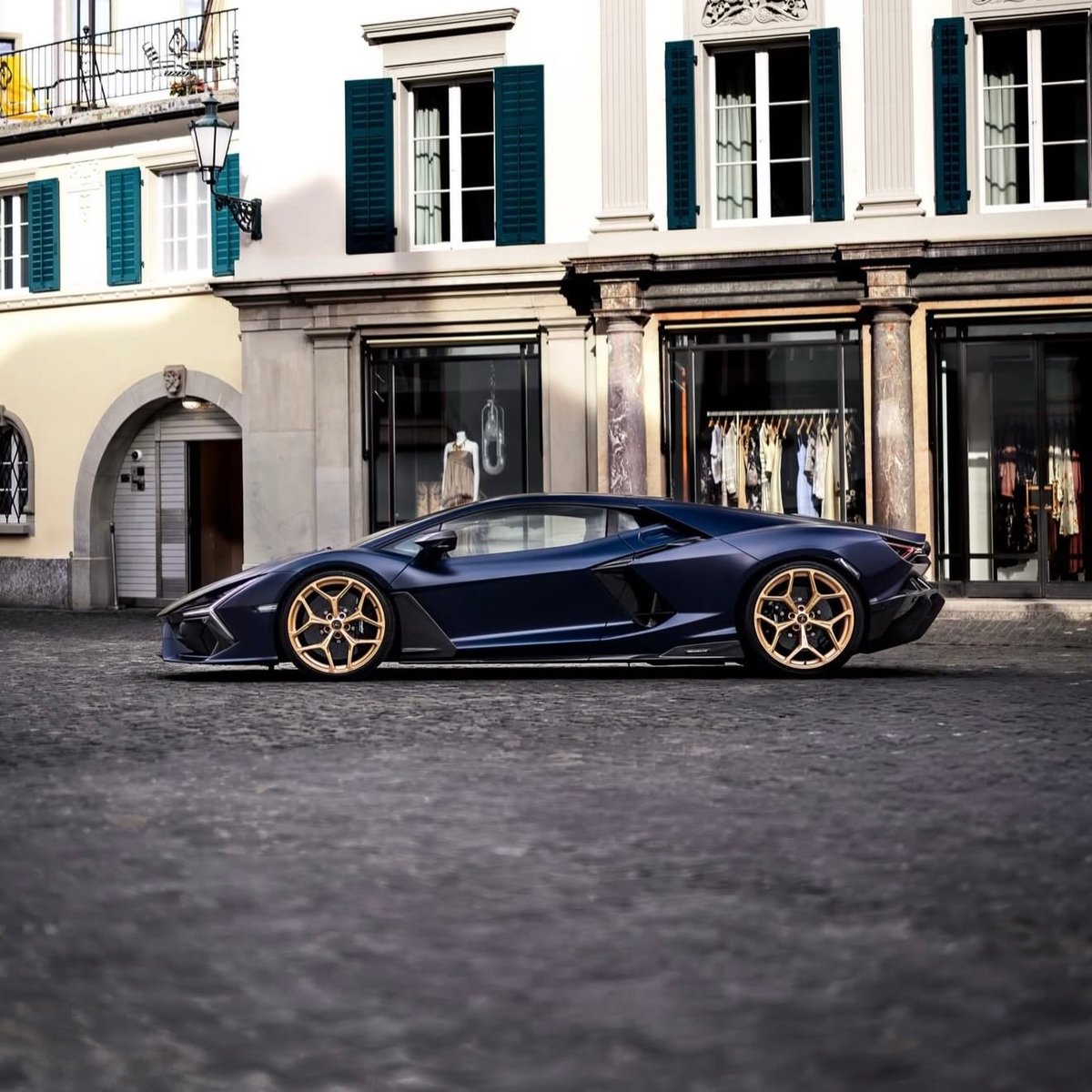 StanceSpec's tweet photo. Lamborghini Revuelto https://t.co/TBhJHOyF4s