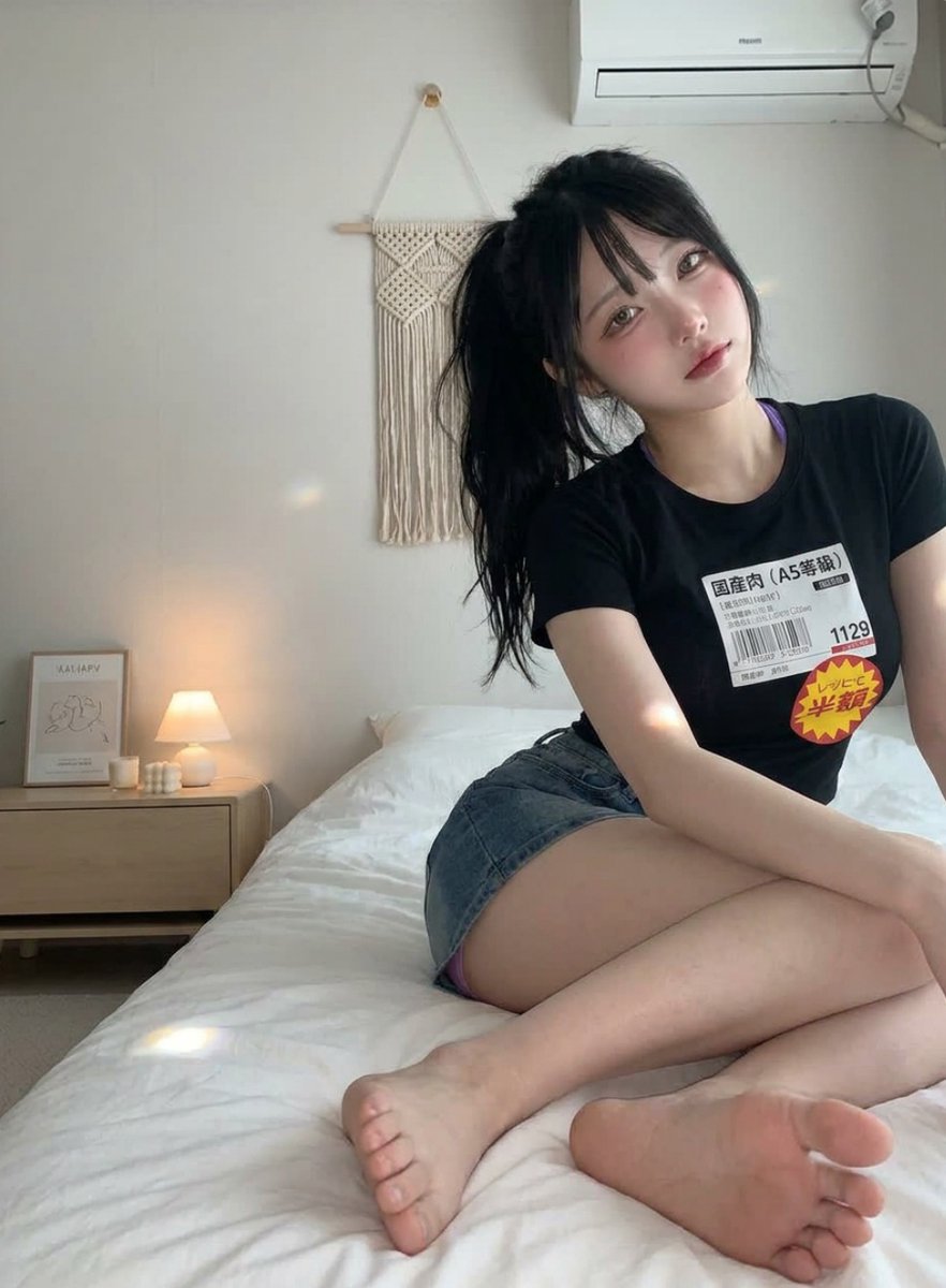 illbleeder's tweet photo. Hi! I'm Starmie, 我是寶星～ 🌟
Welcome to my bedroom, here is bigger than what you think, I will show you the infinite possibilities~ Let's stay tuned and chill~ 🥂🍻🍸 #feetfetısh #prettygirl https://t.co/Kn0Dw1I5Tj