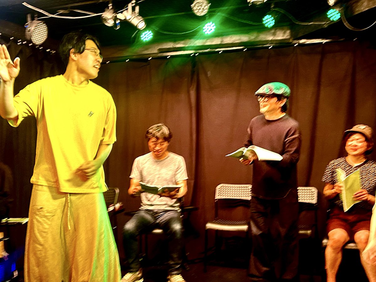 kapsel_yosihisa's tweet photo. 【あと2日‼️】

カプセル兵団復活公演第3弾！
アクティブイマジネーション朗読劇
『ギルガメッシュ』

最後の稽古終了です！！！！
明日は場当たり。

明後日7/2から始まります❣️

🔶5500年以上前の人類が夢見た世界
そこで一体何があったのか？何故、この物語を後世に残したのか？
遥か悠久の時を超えて現代に蘇る物語を体験しにいらしてください。

7/2(木)19:00✳️
7/3(金)19:00
7/4(土)13:00/17:00✳️
7/5(日)12:00/16:00

✳️の回は終演後に打ち上げがあります
参加費3000円

全席自由、飲食自由

三鷹RI劇場

【予約ページ（クレカ決済等）】
■ギルガメッシュ　自由席　、申込み
吉久直志
https://t.co/FDDv5Lttvo

【予約ページ（当日精算等）】
■当日精算チケット
吉久直志
https://t.co/jhvIbB2H8q

#カプセル兵団
#ギルガメッシュ
#Fate