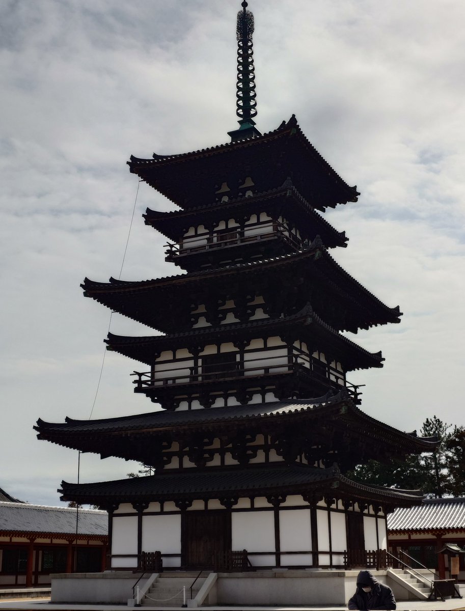 shyhting's tweet photo. #薬師寺　東塔 https://t.co/j9HPVixDs3