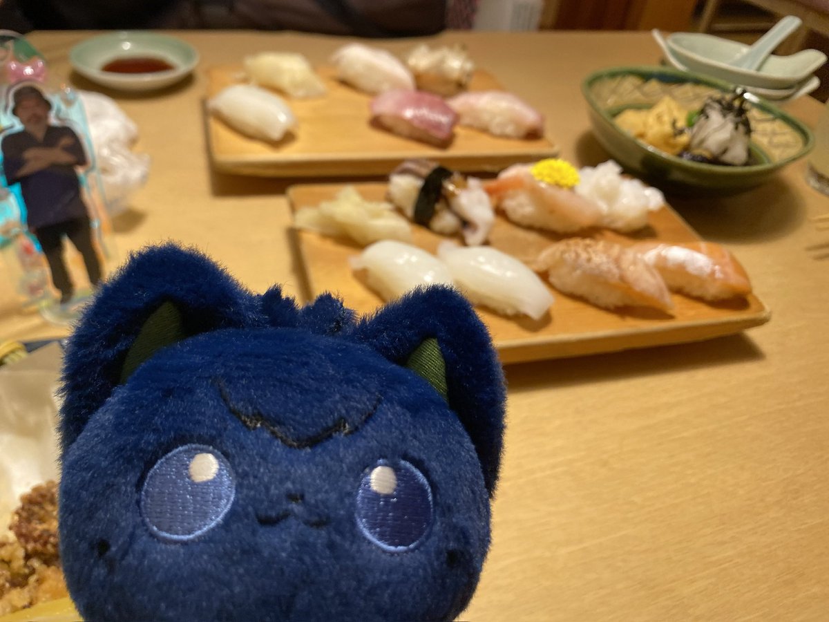 maigo_un's tweet photo. そしてアフターのお写真🎶すし🎶神🎶うまかた🎶 https://t.co/p2XvuJFr1C