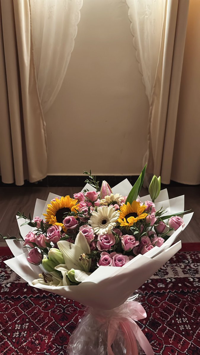 iiYn7's tweet photo. 🌼🌷🌸🌺 https://t.co/sNesXMfOIB