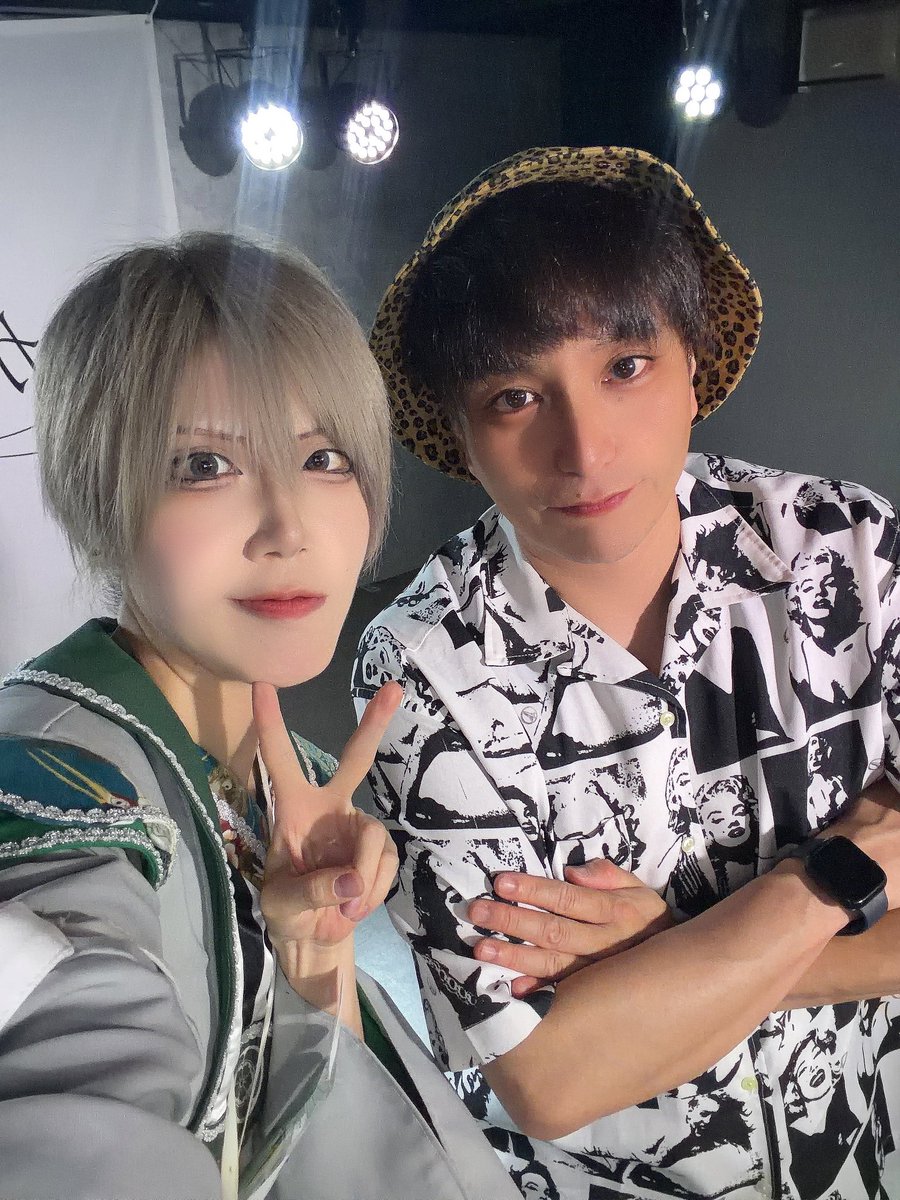 nakuru_izamai's tweet photo. 静かの海にお越しいただいた足軽の皆の衆、実に大義であった‼️

皆と祝えて嬉しかったーーーー

長い付き合いになりましたがまだまだ更新していきたいですよ、だいすけさん
46歳！人生50年じゃなくてその先も行っちゃいましょ！！
おめでとうございます！！！！ https://t.co/y83vyZ80YN