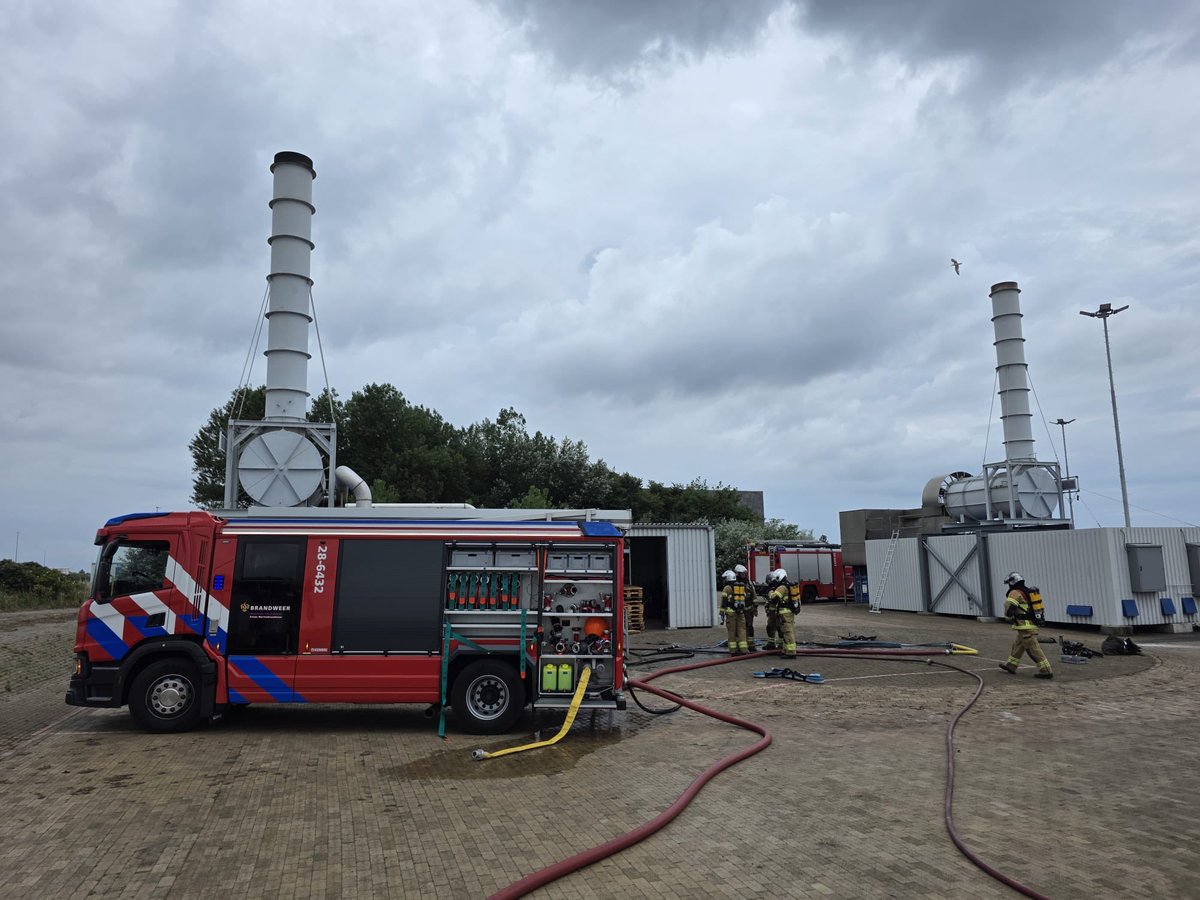 marinebrandweer's tweet photo. Vandaag oefenen in de oven 🔥⚓️🚒 https://t.co/zzkOuxjpFy