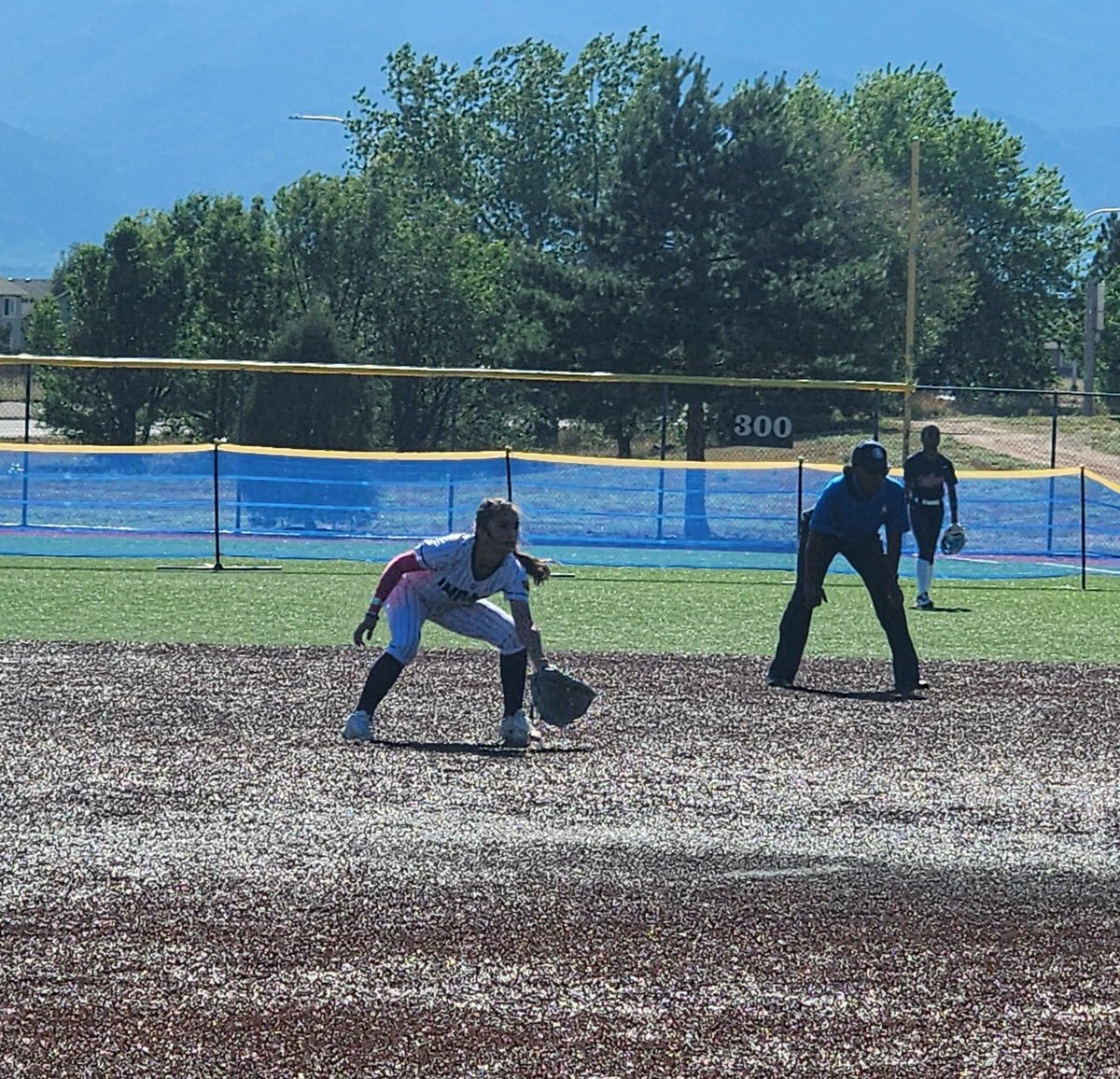 NataliaP2031's tweet photo. Enjoying a beautiful day at the Colorado Sparklers All-star game.
@ImpactGoldOrg @Colombia18uSB @triplecrownspts @BaylorSoftball @jazzvesely @SoftbalAmerica https://t.co/ksUZE4EObU