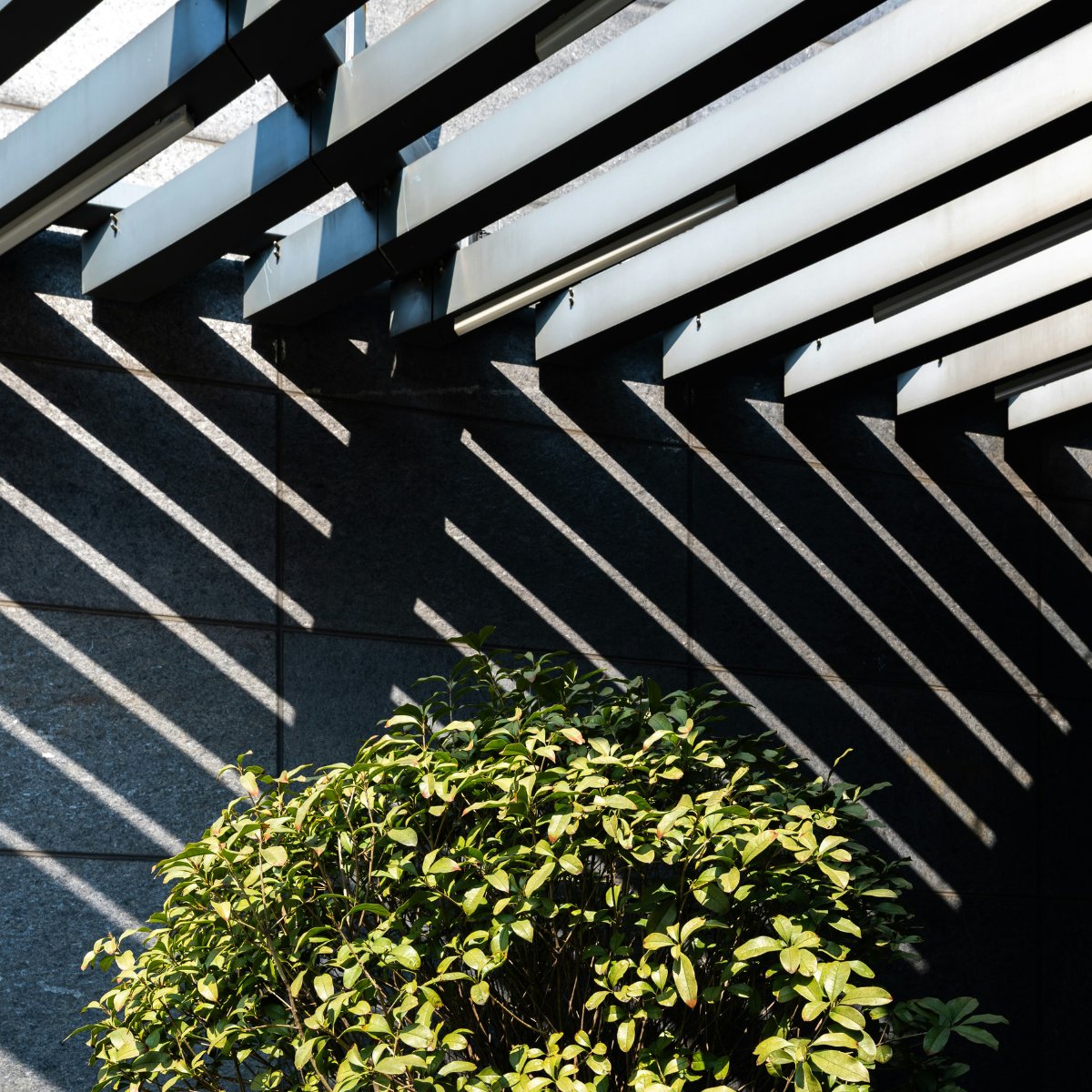 CelsaGroup's tweet photo. ♻️ At CELSA, sustainability is not just a concept—it's the operational foundation of our industrial model.

We are committed to the true circularity of steel, transforming and recovering ferrous scrap into new high-quality materials.🌱

#Sustainability #Steel #CircularEconomy https://t.co/diAX6h4134