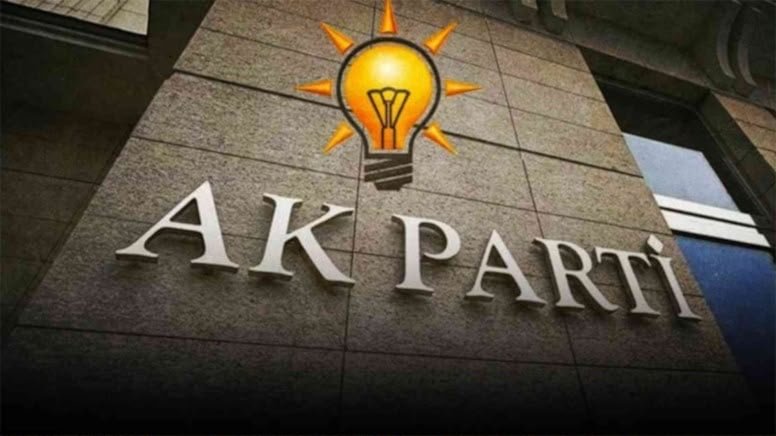 AvHocaoglu's tweet photo. CHP’li belediyelerdeki yolsuzlukları anlatan iktidar medyası; gerçekten sizleri tebrik ediyorum. O medyanın yorumcusu, gazeteci, siyasetçi, Sayın Şamil Tayyar bir günde Gaziantep’teki belediyelerden başlayıp, iktidar belediyelerindeki, imar rantına, dokunabilirmisiniz? https://t.co/2eTdriFepn