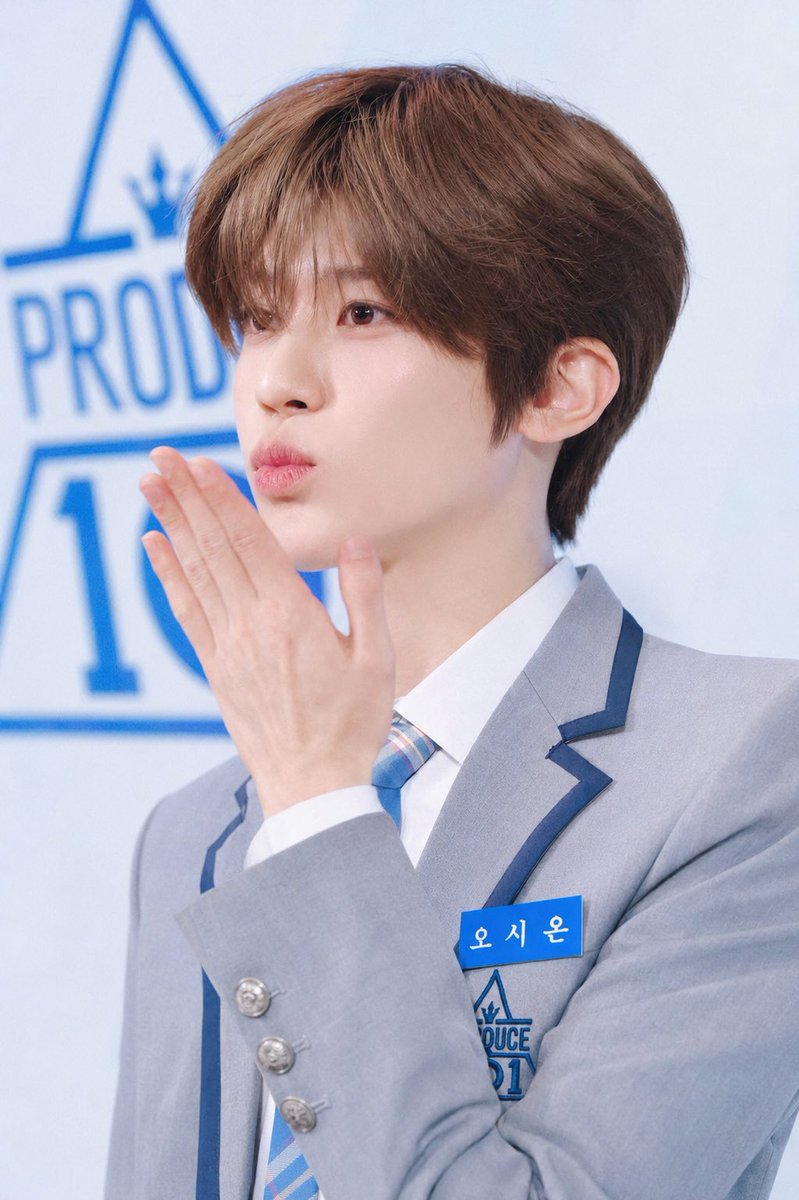 sionluy1's tweet photo. 프로듀스 101 오시온 연습생 https://t.co/T56ElSqLxa